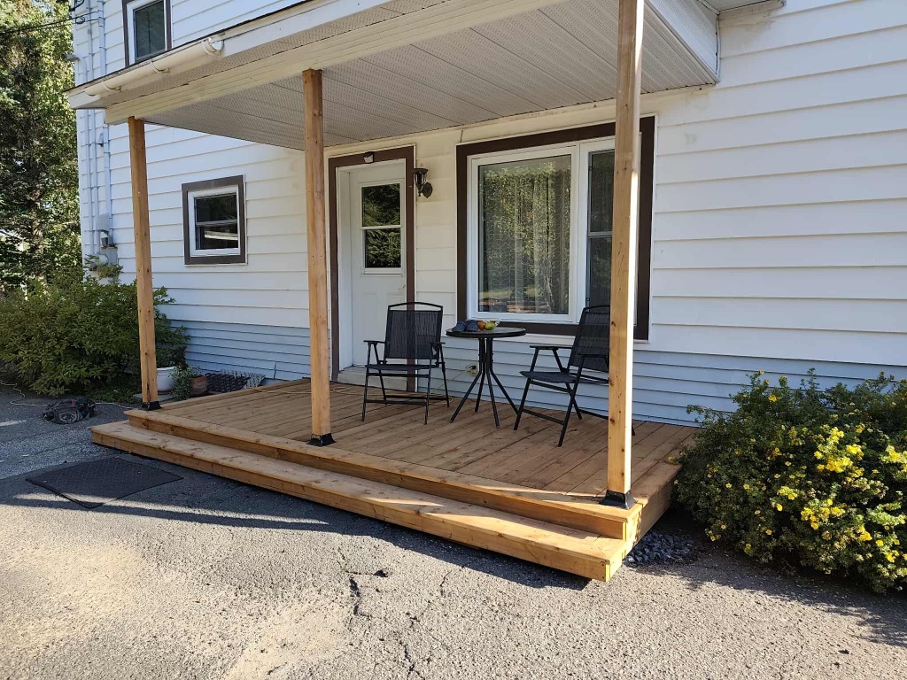 Terrasse couverte complétée